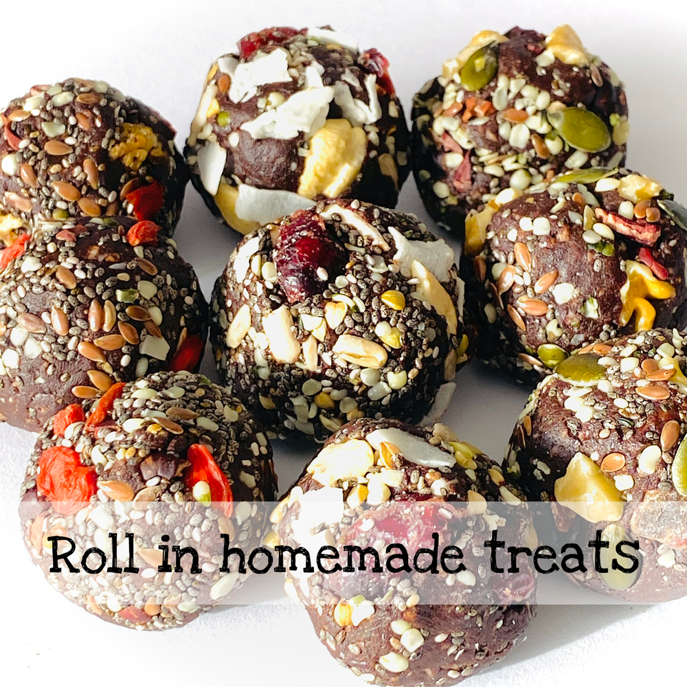 Your UnbelievaBowl® Superfood Breakfast Boost roll in homemade treats energy balls protein balls nuts and seeds superfoods healthy snack snacking ideas good for you snacking on the go